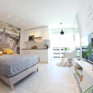 - New Nordic Style & Sunny Apartment Benalmadena